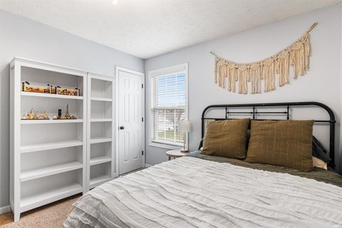 Tiny photo for 322 Duke Lane, Lafayette, IN 47909 (MLS # 202609586)