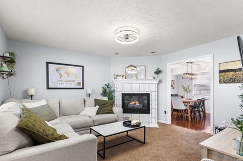 Tiny photo for 322 Duke Lane, Lafayette, IN 47909 (MLS # 202609586)