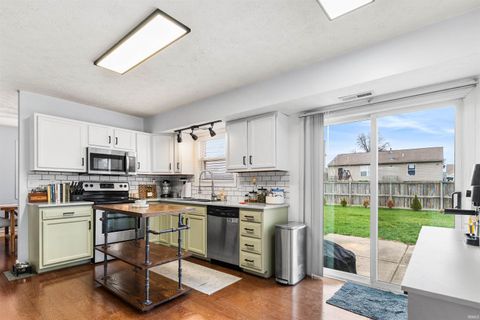 Tiny photo for 322 Duke Lane, Lafayette, IN 47909 (MLS # 202609586)