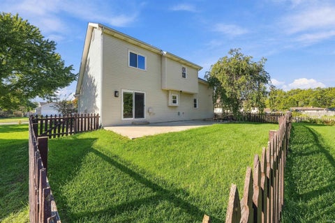 Tiny photo for 10905 Trailwood Lane, New Haven, IN 46774 (MLS # 202642181)