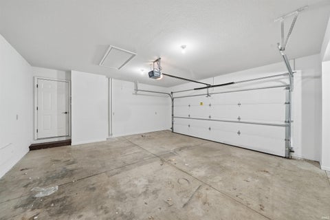 Tiny photo for 10905 Trailwood Lane, New Haven, IN 46774 (MLS # 202642181)