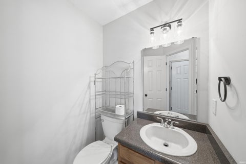 Tiny photo for 10905 Trailwood Lane, New Haven, IN 46774 (MLS # 202642181)