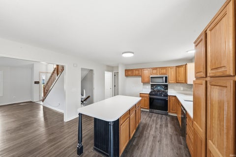 Tiny photo for 10905 Trailwood Lane, New Haven, IN 46774 (MLS # 202642181)