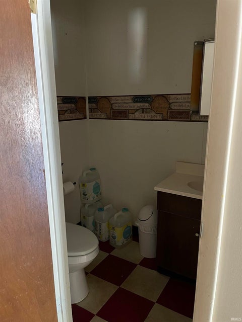 Tiny photo for 315 N Jefferson Street, Converse, IN 46919 (MLS # 202637919)