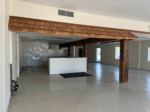 Tiny photo for 315 N Jefferson Street, Converse, IN 46919 (MLS # 202637919)