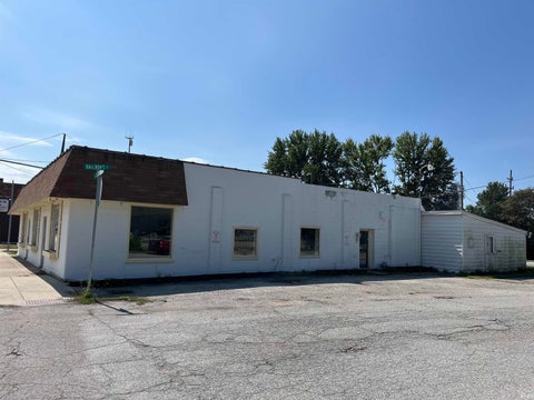 Tiny photo for 315 N Jefferson Street, Converse, IN 46919 (MLS # 202637919)