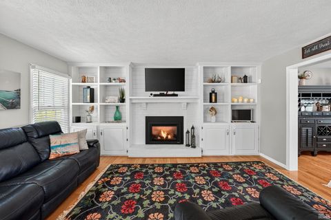 Tiny photo for 18101 Burton Drive, South Bend, IN 46637 (MLS # 202618541)