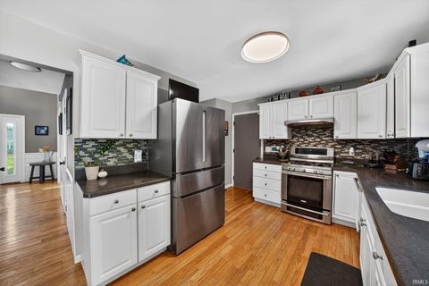 Tiny photo for 18101 Burton Drive, South Bend, IN 46637 (MLS # 202618541)