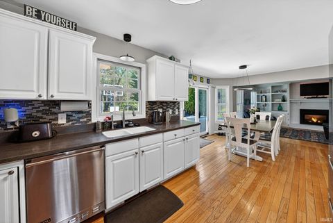 Tiny photo for 18101 Burton Drive, South Bend, IN 46637 (MLS # 202618541)
