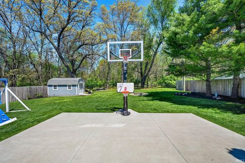 Tiny photo for 18101 Burton Drive, South Bend, IN 46637 (MLS # 202618541)