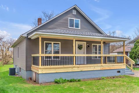 Tiny photo for 307 S Park Street, Rensselaer, IN 47978 (MLS # 202612501)