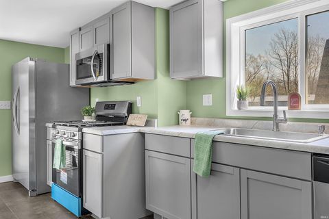 Tiny photo for 307 S Park Street, Rensselaer, IN 47978 (MLS # 202612501)