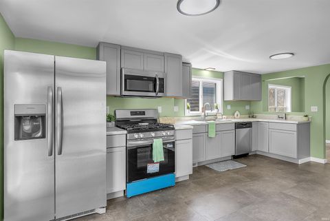 Tiny photo for 307 S Park Street, Rensselaer, IN 47978 (MLS # 202612501)