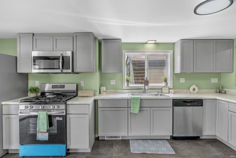 Tiny photo for 307 S Park Street, Rensselaer, IN 47978 (MLS # 202612501)