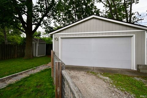 Tiny photo for 1209 S 14th Street, Lafayette, IN 47905 (MLS # 202625723)
