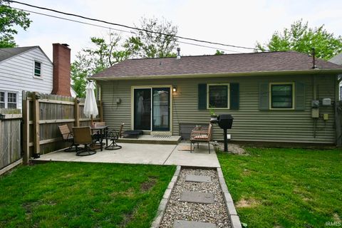 Tiny photo for 1209 S 14th Street, Lafayette, IN 47905 (MLS # 202625723)