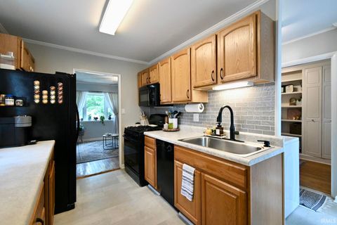 Tiny photo for 1209 S 14th Street, Lafayette, IN 47905 (MLS # 202625723)