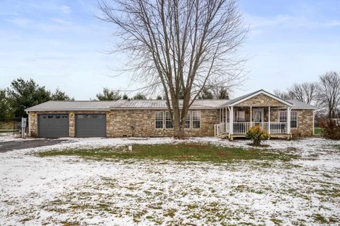 Photo of 1294 N Hillsboro Road, New Castle, IN 47362 (MLS # 202548985)