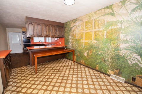 Tiny photo for 55452 Mayflower RD, South Bend, IN 46628 (MLS # 202633636)