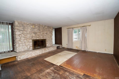 Tiny photo for 55452 Mayflower RD, South Bend, IN 46628 (MLS # 202633636)
