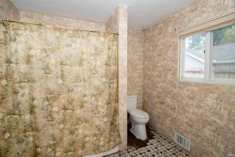 Tiny photo for 55452 Mayflower RD, South Bend, IN 46628 (MLS # 202633636)