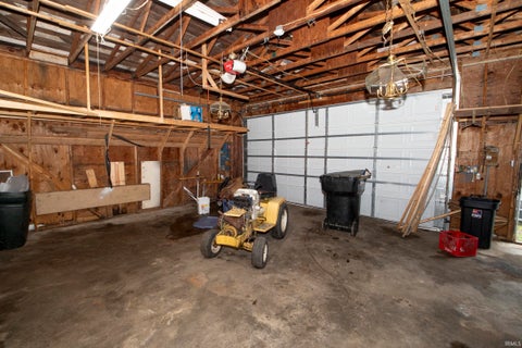 Tiny photo for 55452 Mayflower RD, South Bend, IN 46628 (MLS # 202633636)