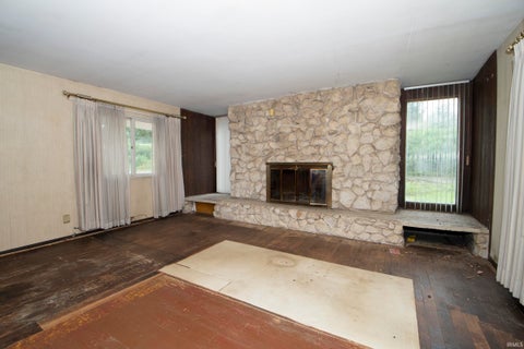 Tiny photo for 55452 Mayflower RD, South Bend, IN 46628 (MLS # 202633636)