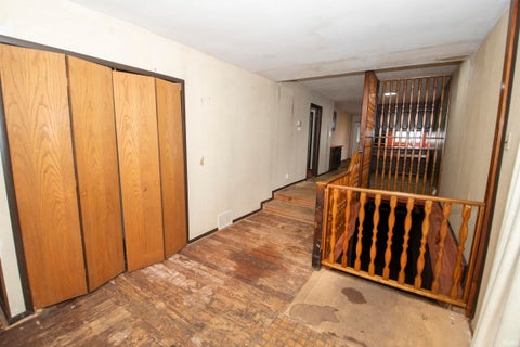 Tiny photo for 55452 Mayflower RD, South Bend, IN 46628 (MLS # 202633636)