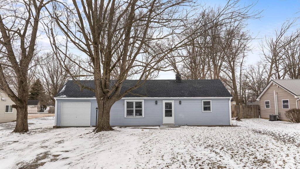 Photo of 902 Houston Drive, New Haven, IN 46774 (MLS # 202605872)