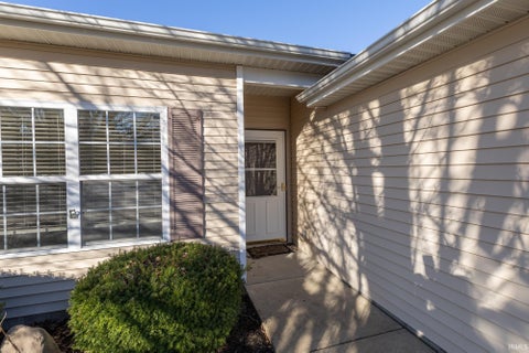 Tiny photo for 690 S Fieldstone Boulevard, Bloomington, IN 47403 (MLS # 202601924)