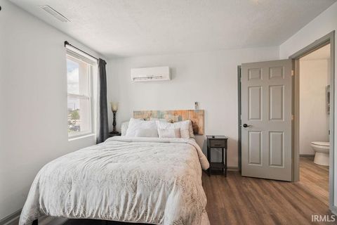 Tiny photo for 128 W Walnut Street, Kokomo, IN 46901 (MLS # 202613865)