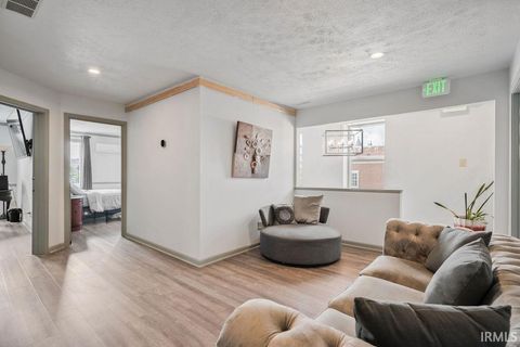 Tiny photo for 128 W Walnut Street, Kokomo, IN 46901 (MLS # 202613865)