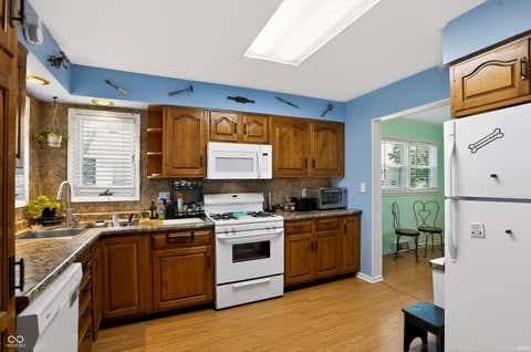 Tiny photo for 106 S 31st Street, Lafayette, IN 47904 (MLS # 202632457)
