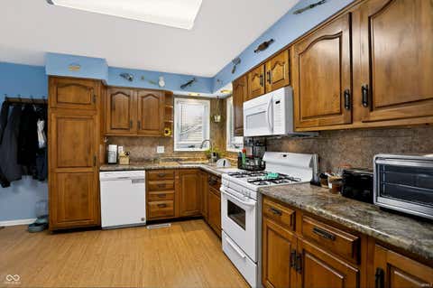 Tiny photo for 106 S 31st Street, Lafayette, IN 47904 (MLS # 202632457)