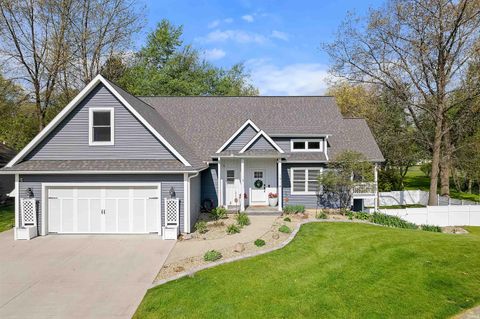 Photo of 1714 Greyfeather Lane, Rochester, IN 46975 (MLS # 202615739)