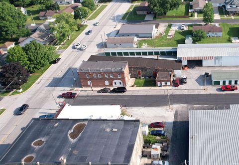 Tiny photo for 105 W 8th Street, Burlington, IN 46915 (MLS # 202546514)