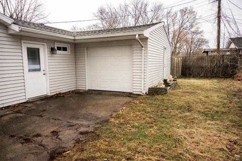 Tiny photo for 903 Wingra Court, Kokomo, IN 46902 (MLS # 202605245)