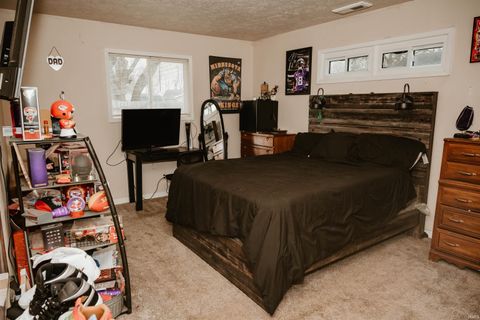 Tiny photo for 903 Wingra Court, Kokomo, IN 46902 (MLS # 202605245)