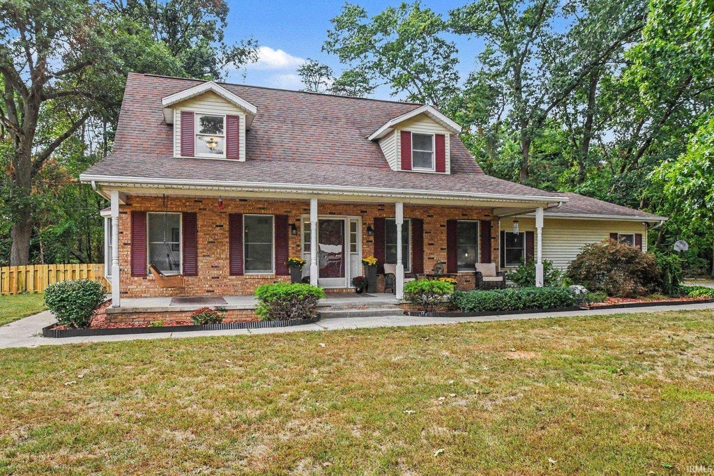 Photo of 28973 Buttercup Lane, Elkhart, IN 46514 (MLS # 202638190)