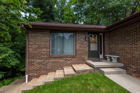 Tiny photo for 2216 Alpena Court, Lafayette, IN 47905 (MLS # 202625186)