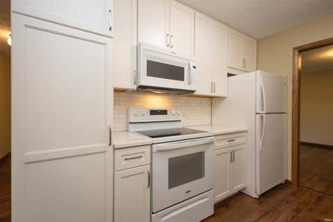 Tiny photo for 2216 Alpena Court, Lafayette, IN 47905 (MLS # 202625186)