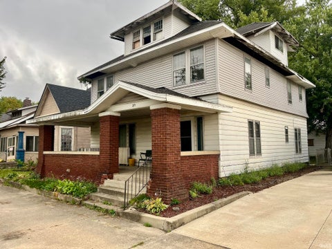 Photo of 271 W Main Street, Peru, IN 46970 (MLS # 202637765)