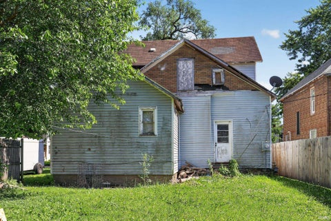 Tiny photo for 518 Wheatland Avenue, Logansport, IN 46947 (MLS # 202624305)