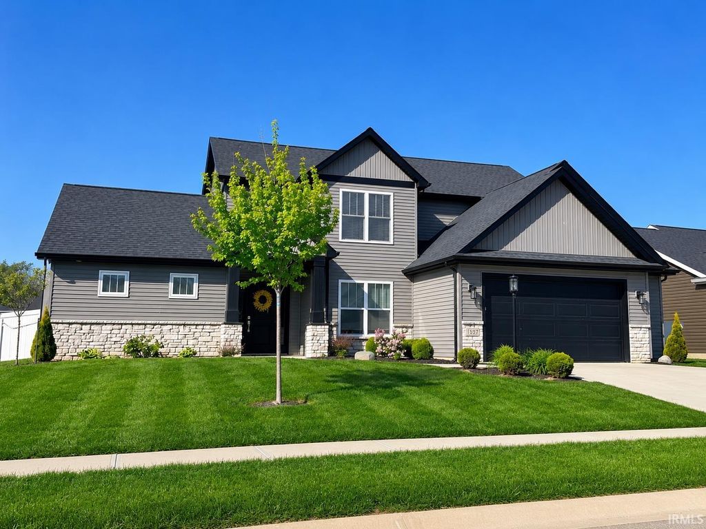Photo of 1537 Cananea Way, Fort Wayne, IN 46845 (MLS # 202617789)