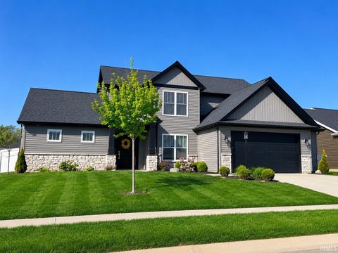 Photo of 1537 Cananea Way, Fort Wayne, IN 46845 (MLS # 202617789)