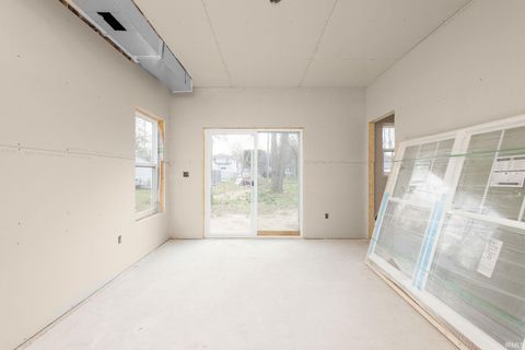 Tiny photo for 416 N Arthur Street, South Bend, IN 46617 (MLS # 202612695)