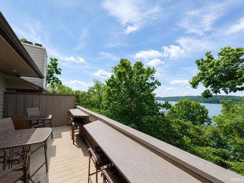 Photo of 2046 S Waters Edge Drive #23, Bloomington, IN 47401 (MLS # 202627258)
