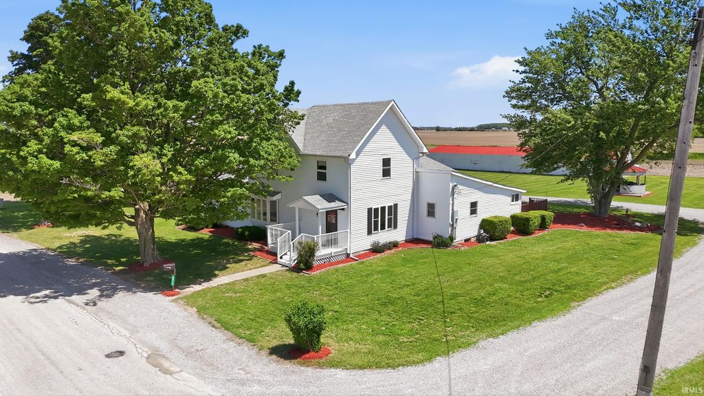 Photo of 9913 Sampson Road, Monroeville, IN 46773 (MLS # 202616370)