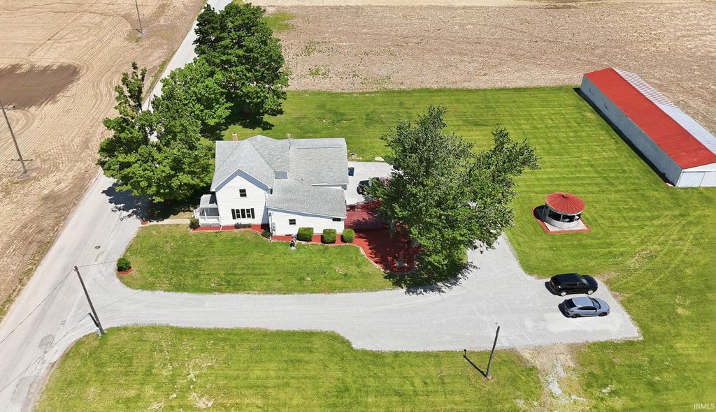 Photo of 9913 Sampson Road, Monroeville, IN 46773 (MLS # 202616370)