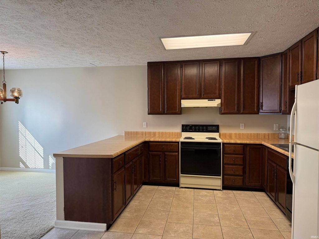 Photo of 551 E Waterloo Court, Bloomington, IN 47401 (MLS # 202539436)